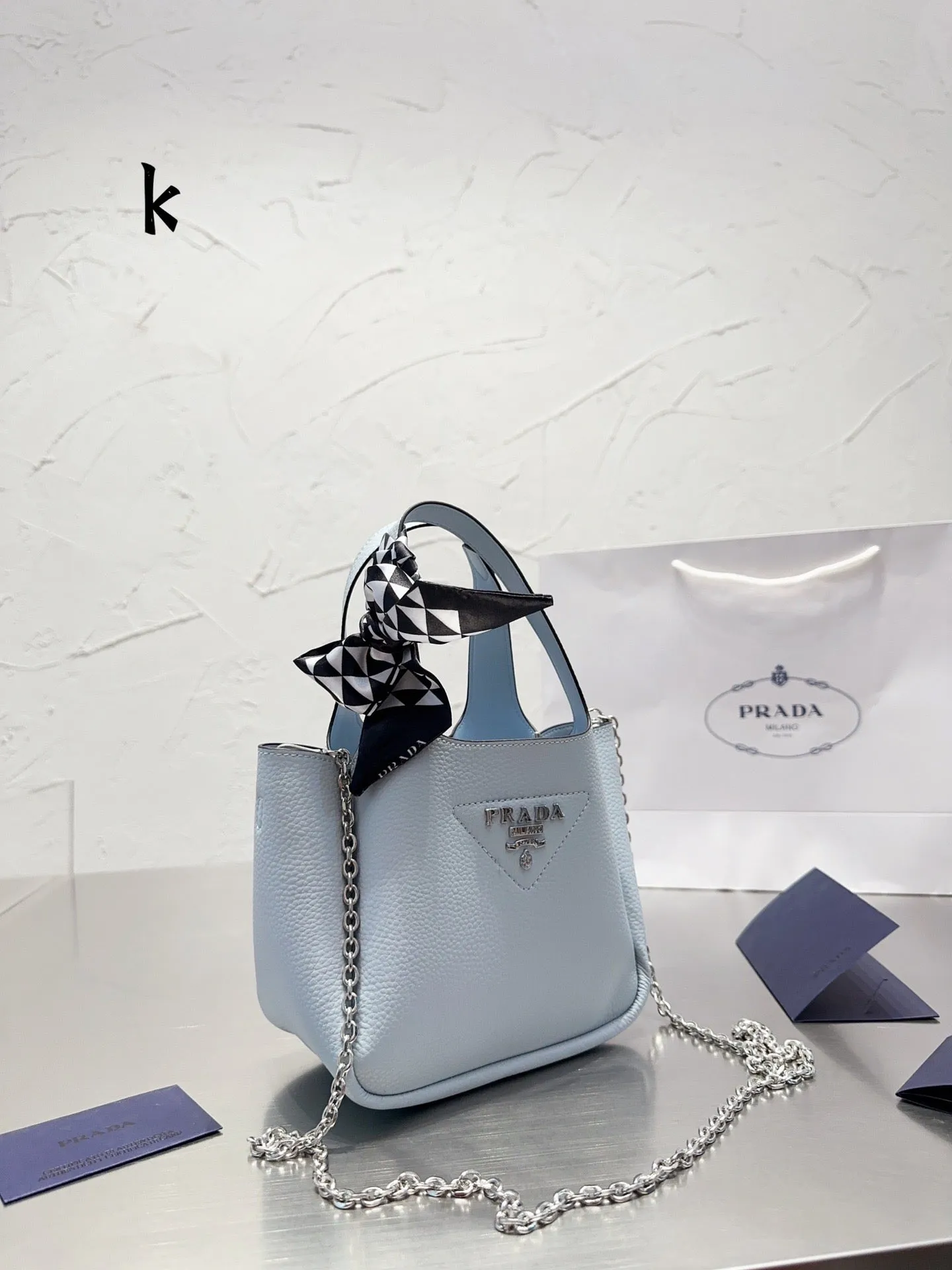 PD217 Leather Tote / 9x7.8x5.1inch